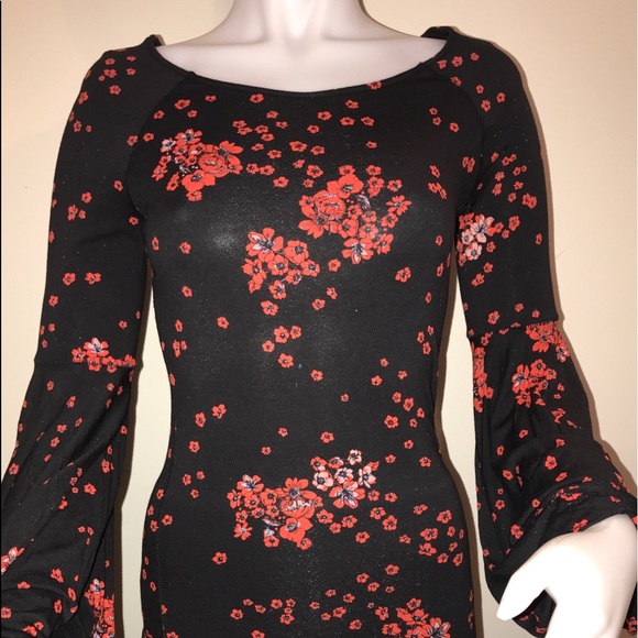 NWT- Free People Twist-Sleeve Top - Picture 2 of 5